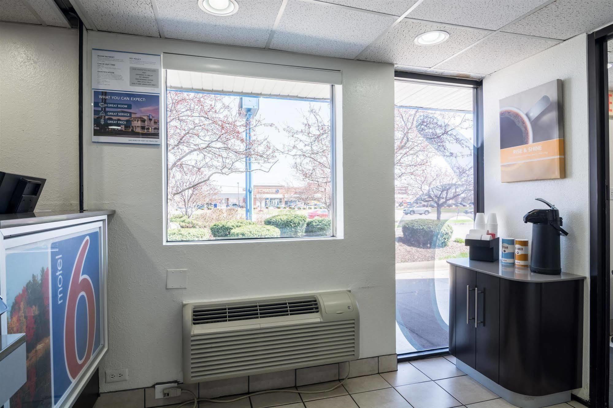 Motel 6 Chicago Southwest - Aurora Zewnętrze zdjęcie