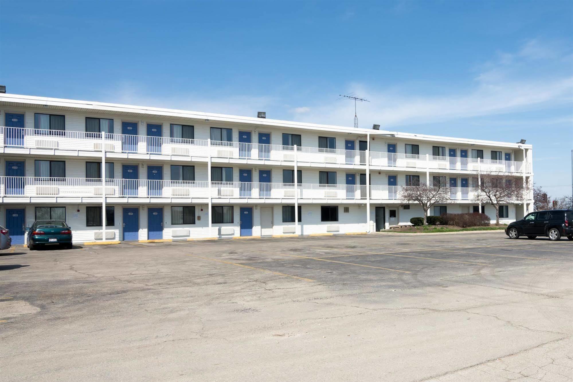 Motel 6 Chicago Southwest - Aurora Zewnętrze zdjęcie